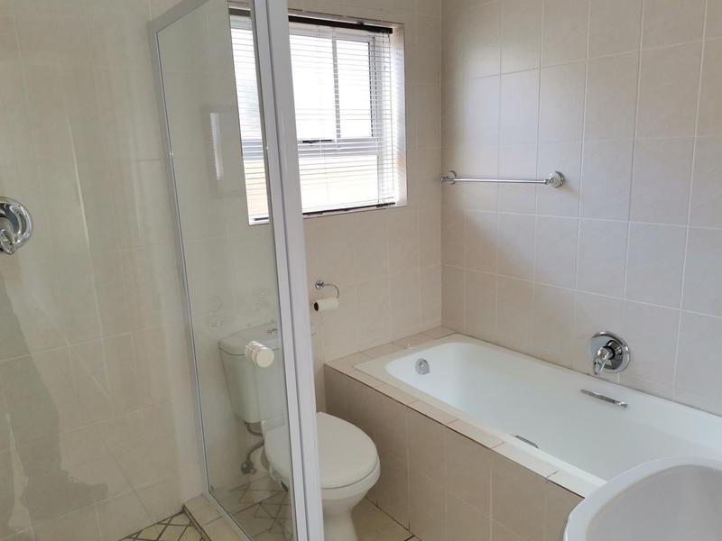 To Let 2 Bedroom Property for Rent in Vredekloof Western Cape